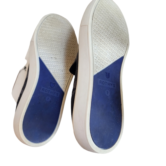 EUC Retired Rothys Original Slip On Sneaker in Grey Camouflage - Picture 7 of 8